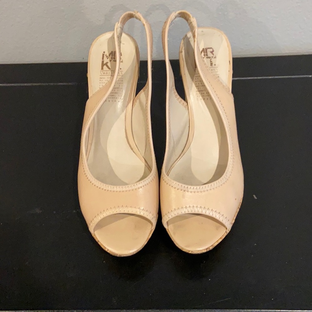Cream Wedges